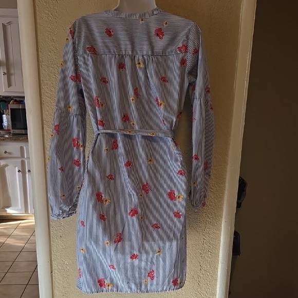 Old Navy Floral Striped Long Sleeve Dress - Picture 3 of 4